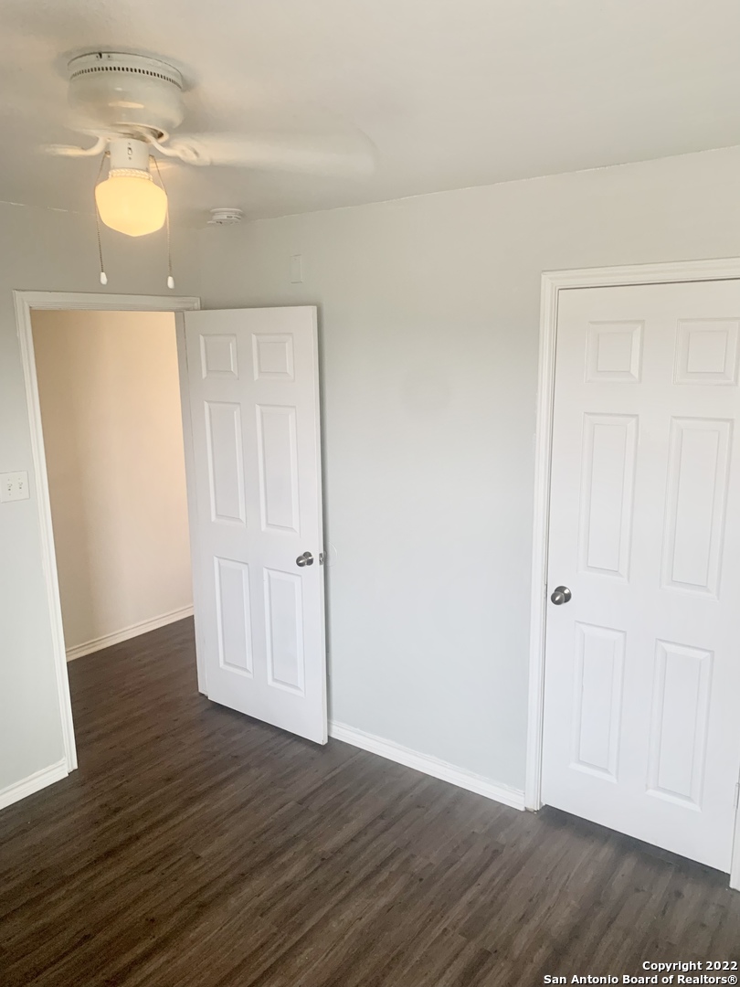 10706 Mathom Landing Universal City TX 78148