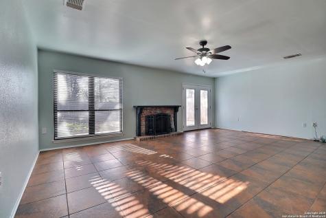 11025 White Sands Live Oak TX 78233
