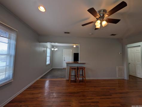 890 Josephine Street New Braunfels TX 78130