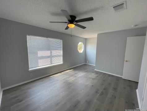 5938 Hidden Glade San Antonio TX 78250