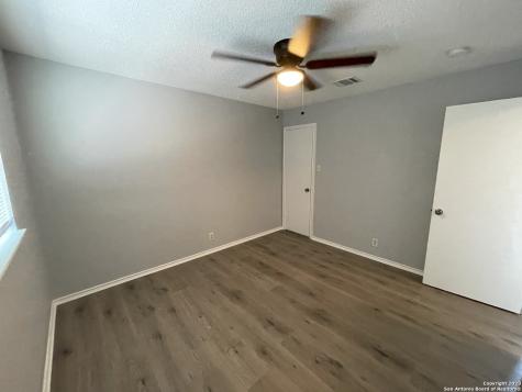 5938 Hidden Glade San Antonio TX 78250