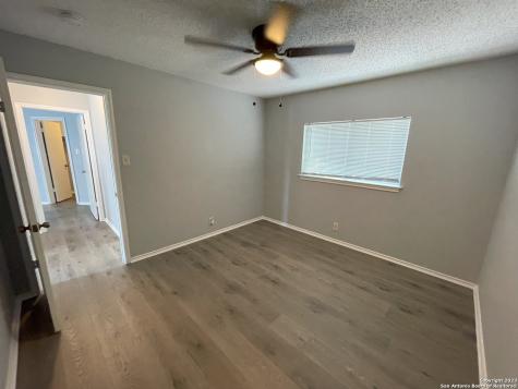 5938 Hidden Glade San Antonio TX 78250