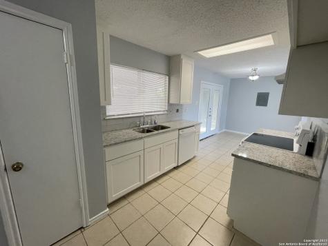 5938 Hidden Glade San Antonio TX 78250