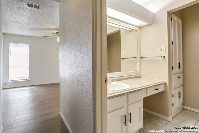 4717 Oakfield Way San Antonio TX 78250