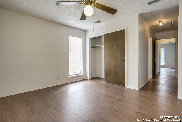 4717 Oakfield Way San Antonio TX 78250