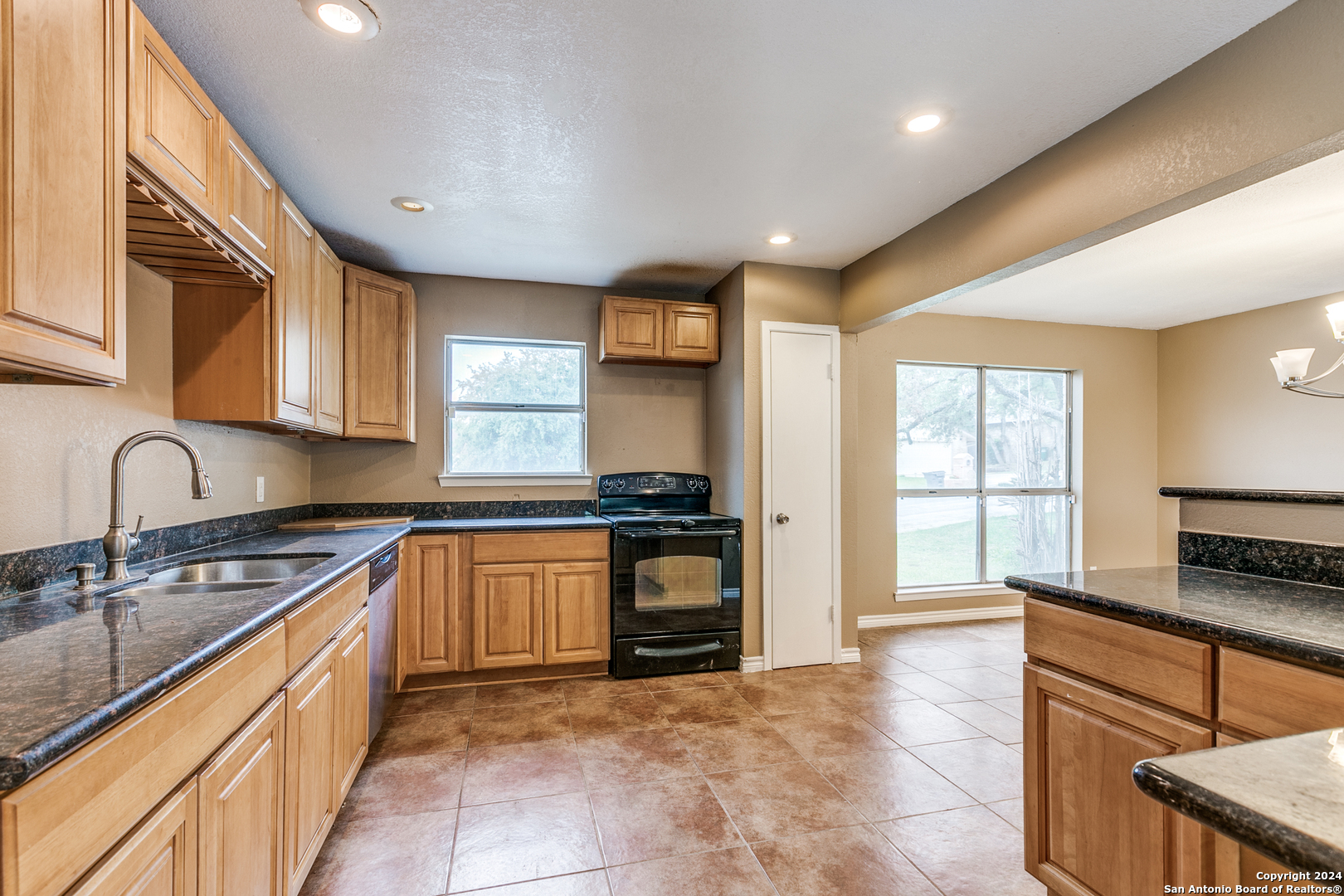 8503 Ridge Stone Street San Antonio TX 78251