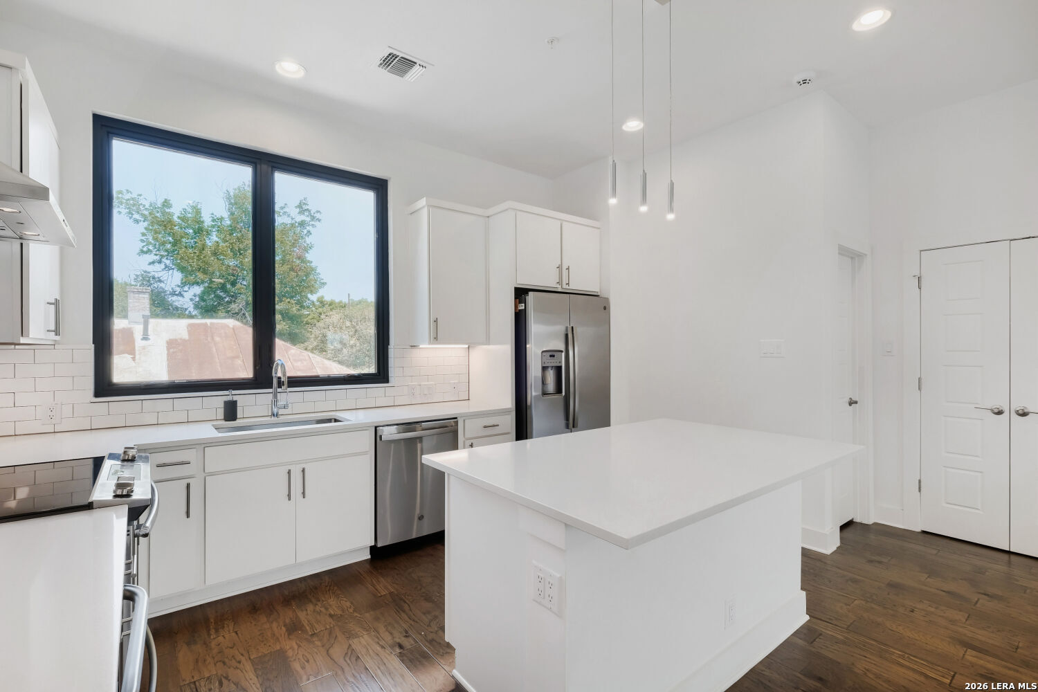 1606 N Hackberry San Antonio TX 78208