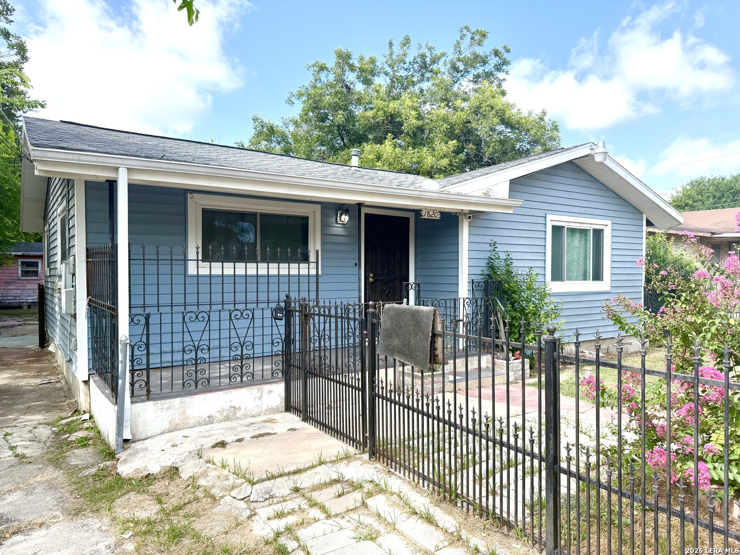 1820 W Southcross Boulevard San Antonio TX 78211