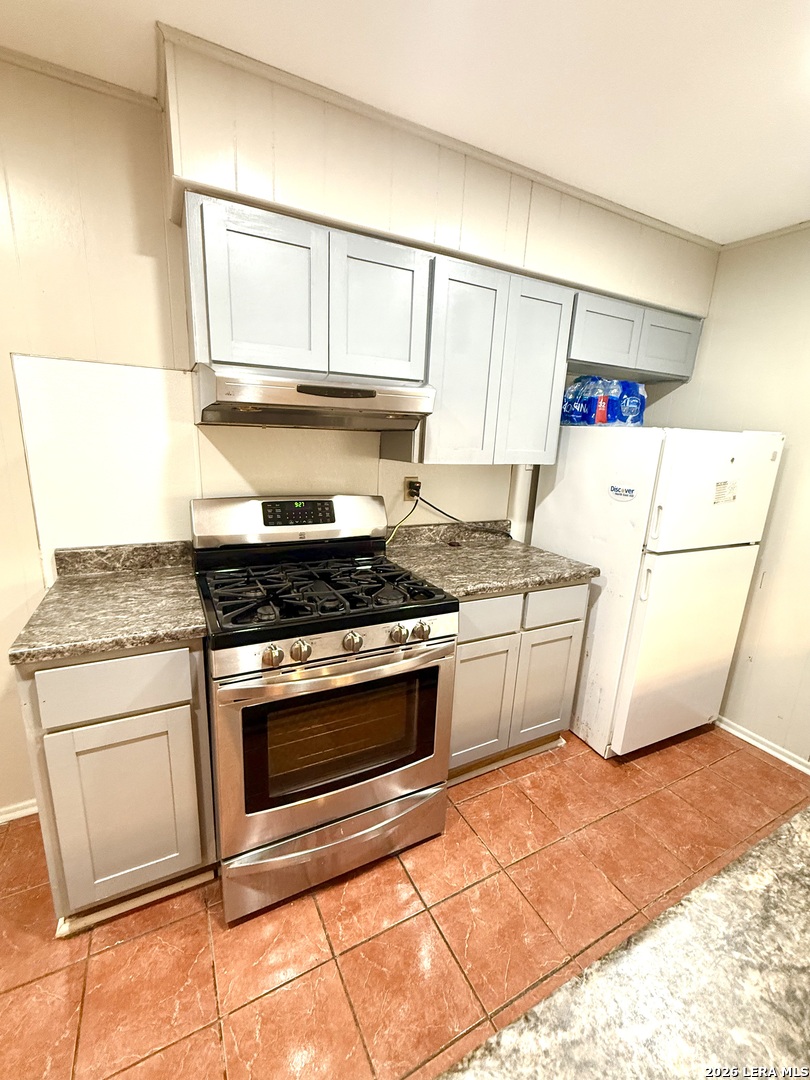 1820 W Southcross Boulevard San Antonio TX 78211