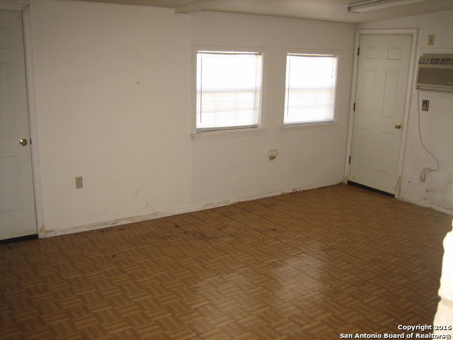 2719 Hiawatha San Antonio TX 78210