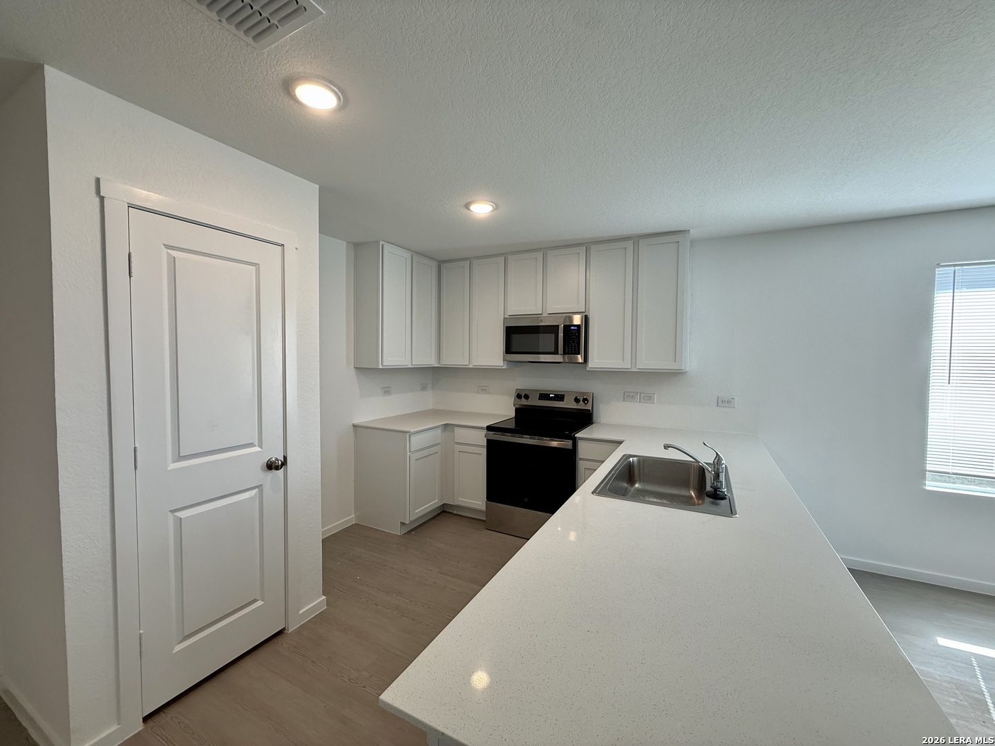 3211 Gilbert Garden Converse TX 78109