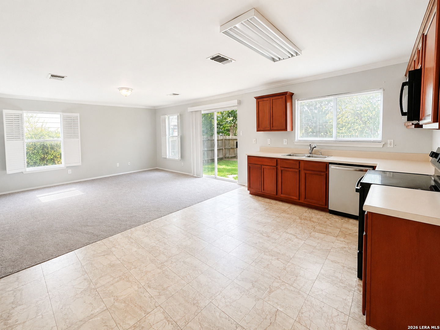 12 Dunthorte Lane San Antonio TX 78250