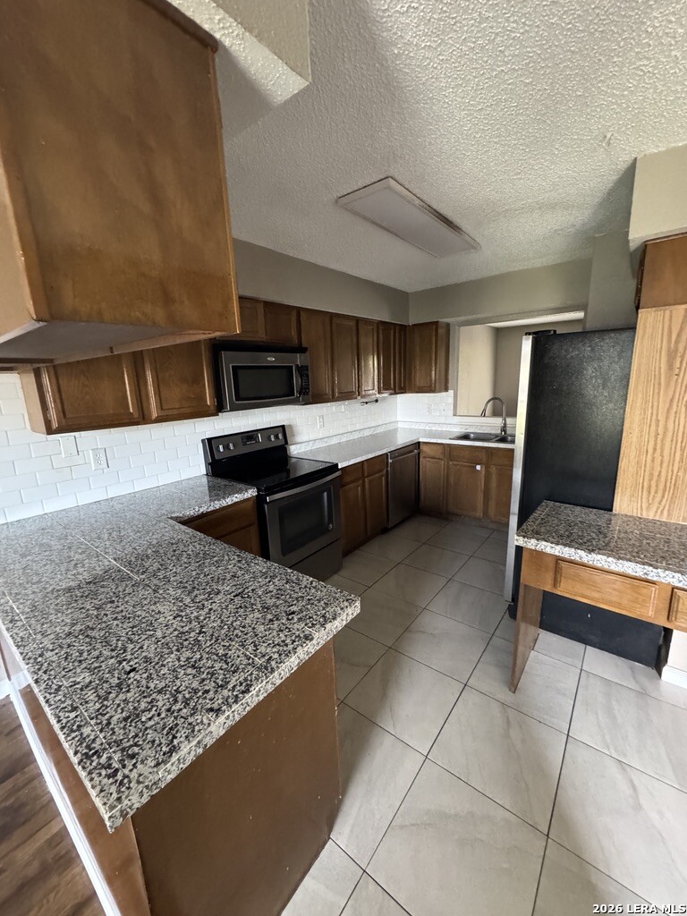 4906 Ali San Antonio TX 78229