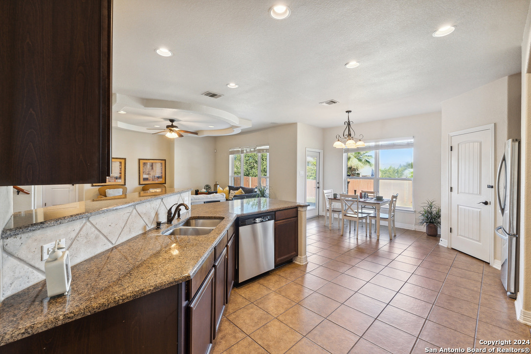13401 Ronan Live Oak TX 78233