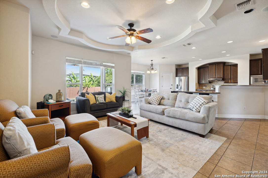 13401 Ronan Live Oak TX 78233