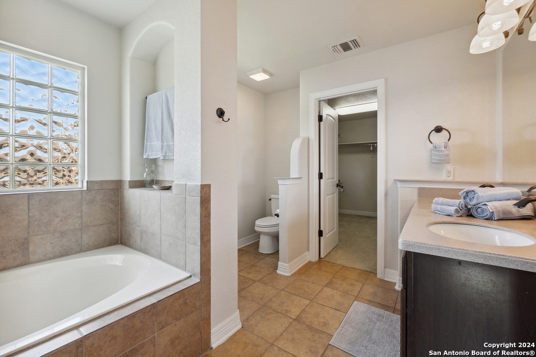 13401 Ronan Live Oak TX 78233