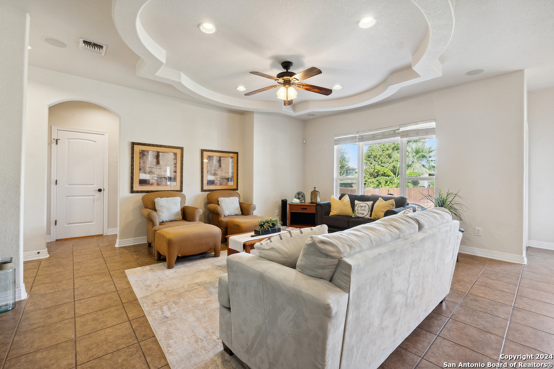 13401 Ronan Live Oak TX 78233