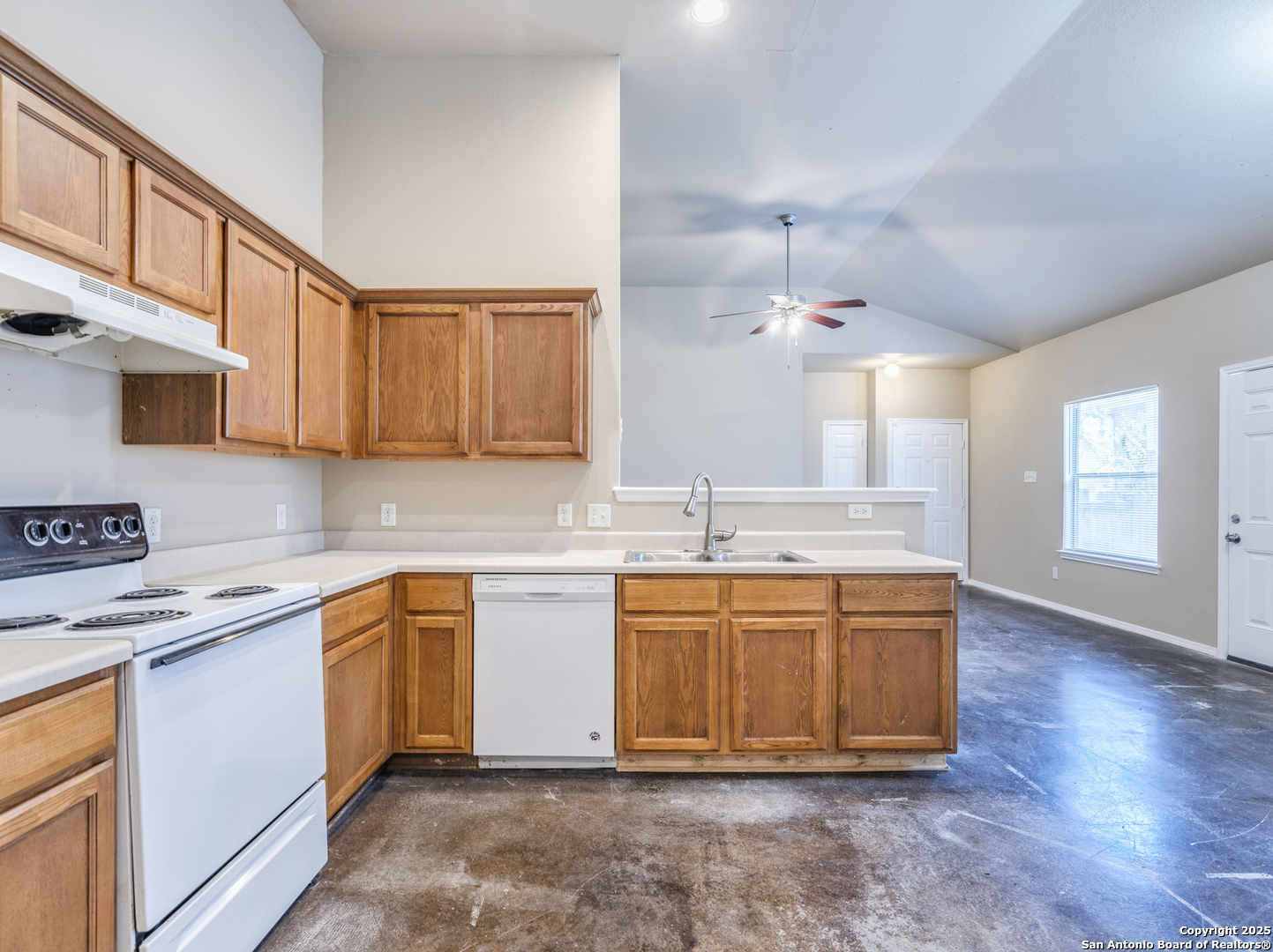 5723 Golf Heights San Antonio TX 78244