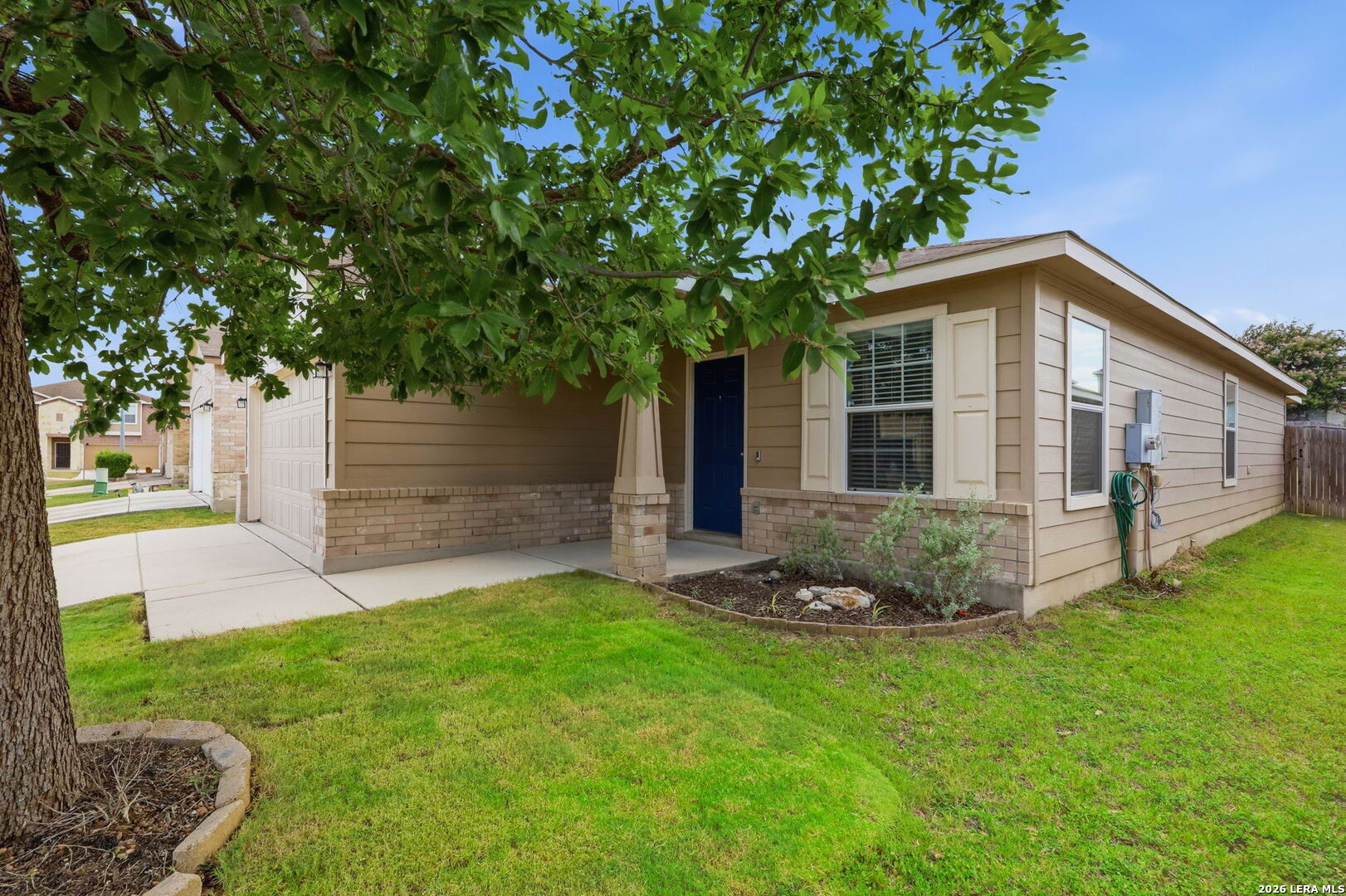 24211 Invitation Oak San Antonio TX 78261