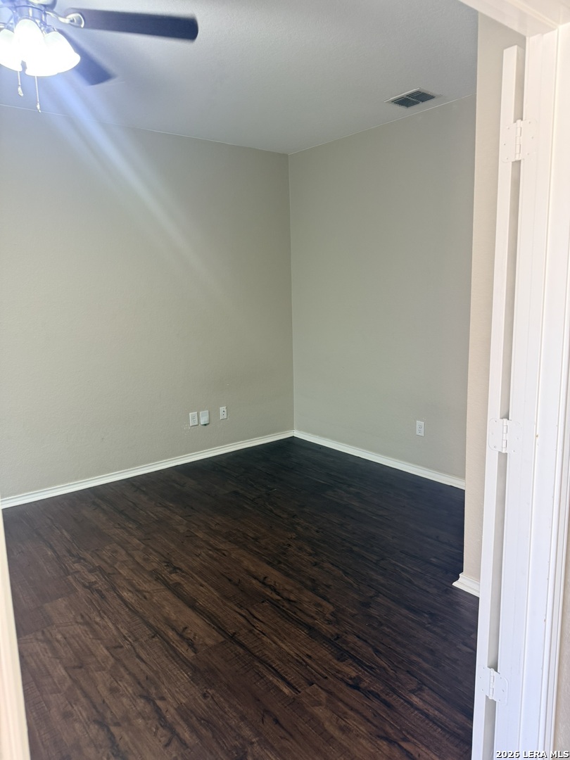 127 Hidden Knoll Schertz TX 78154