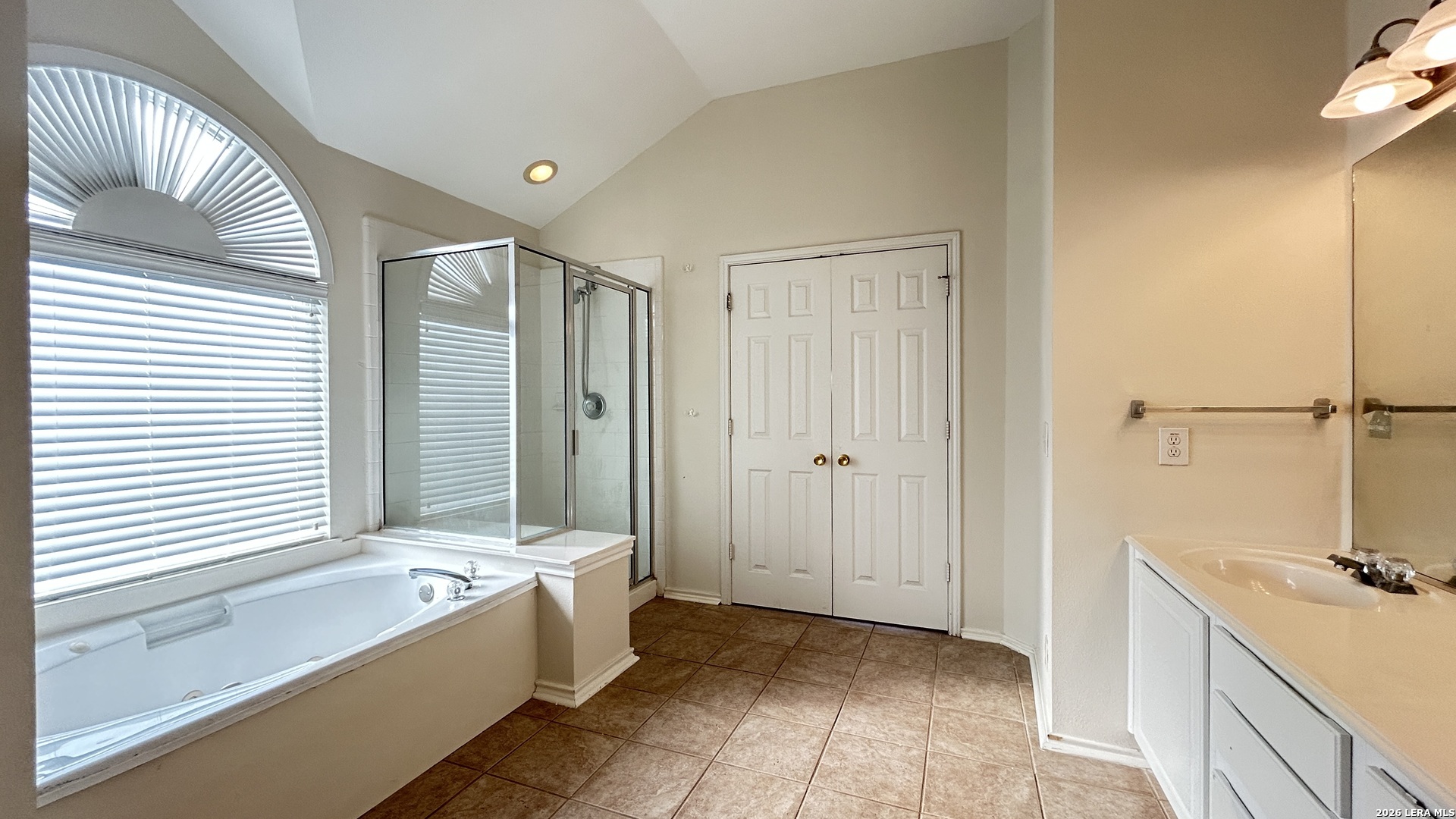 21227 Rio Sabinal San Antonio TX 78259