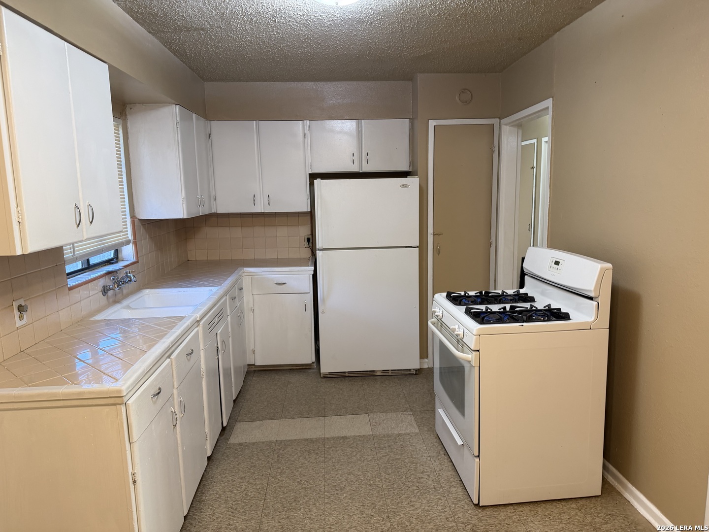 647 Sumner Drive San Antonio TX 78209