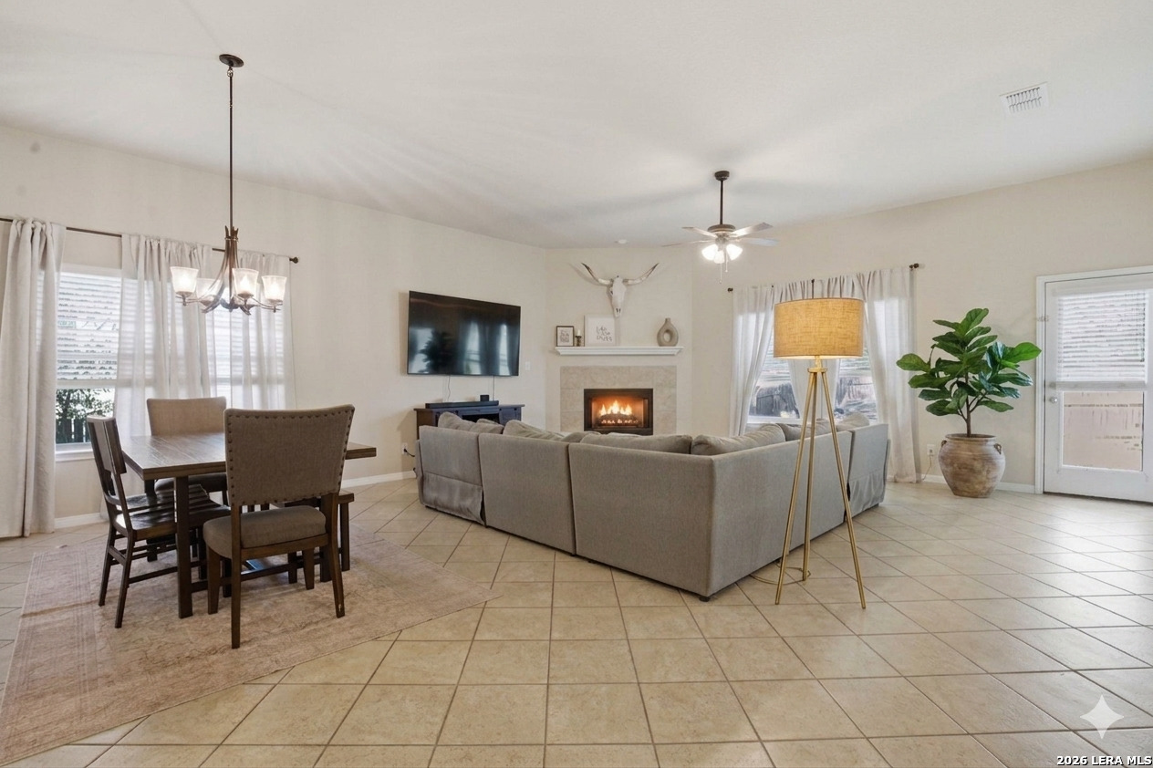 821 Wall Street New Braunfels TX 78130