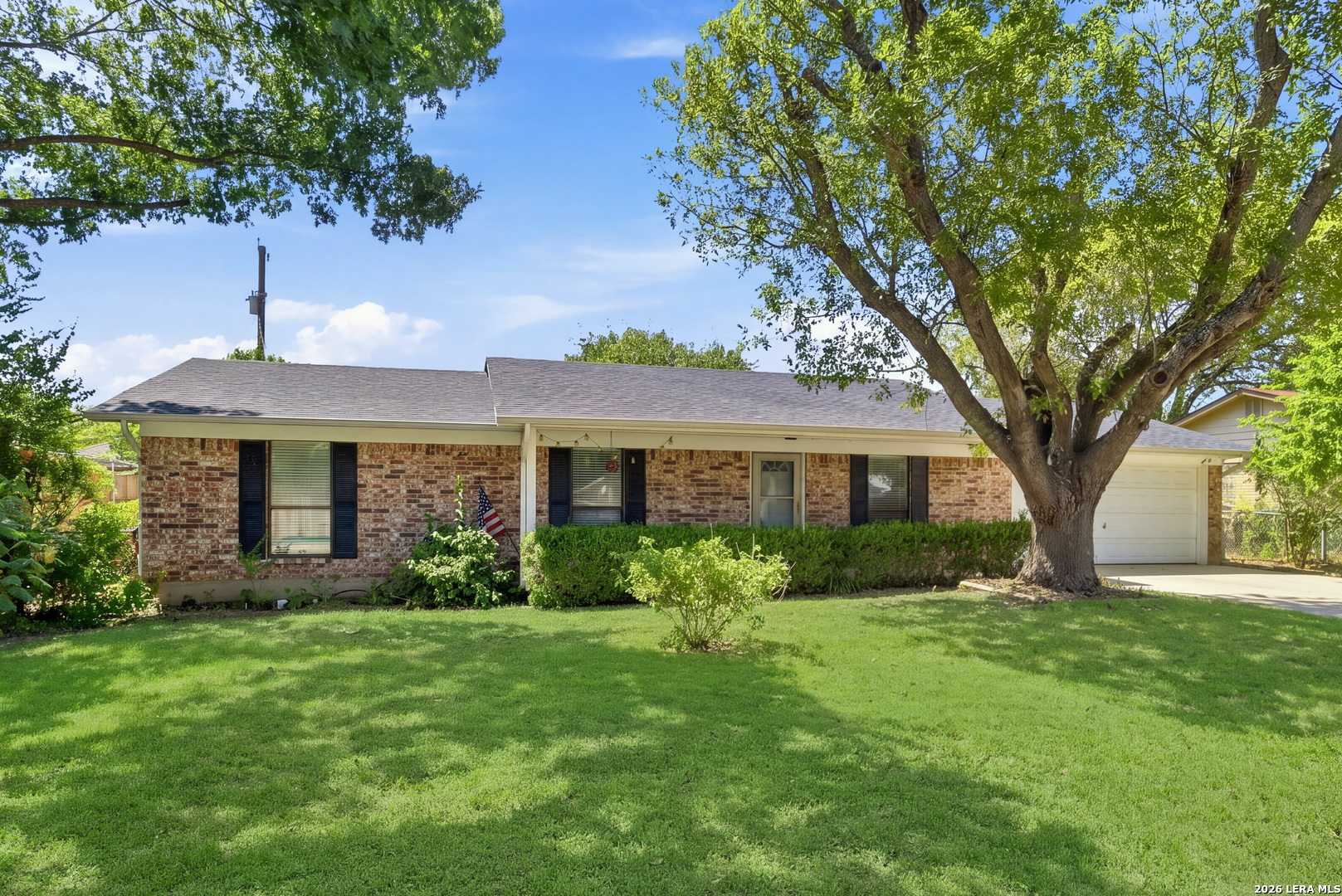 933 Lazy Trail New Braunfels TX 78130