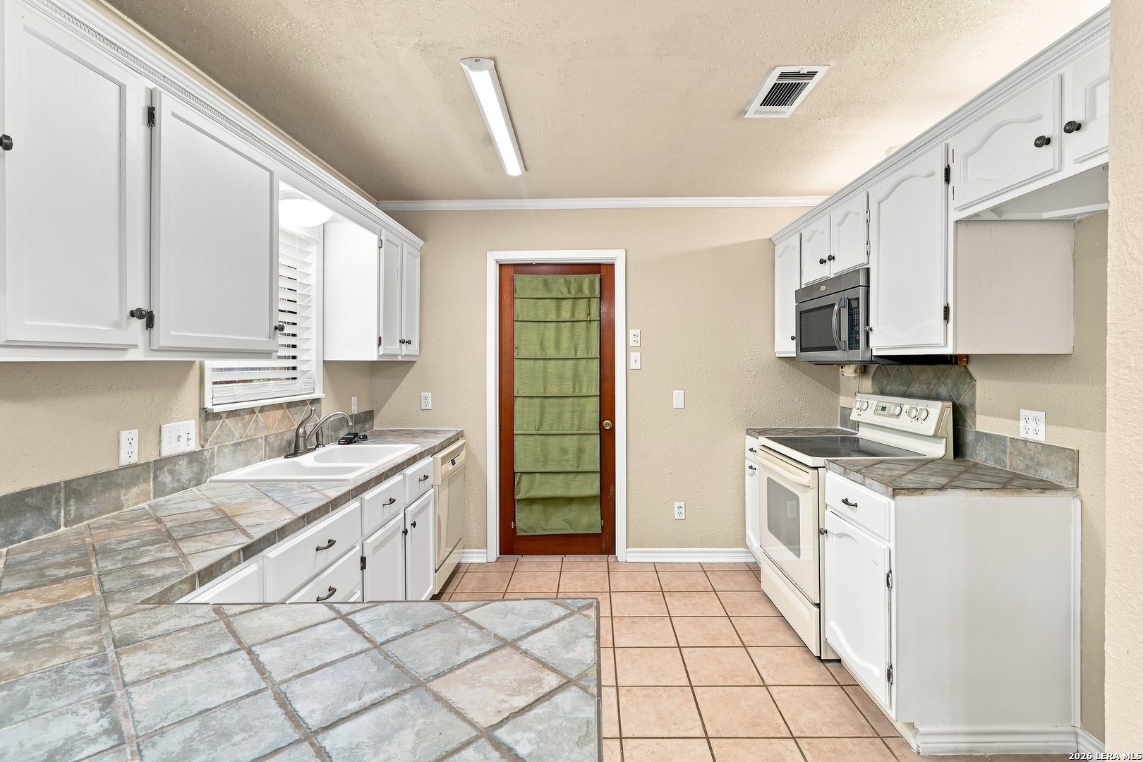 933 Lazy Trail New Braunfels TX 78130