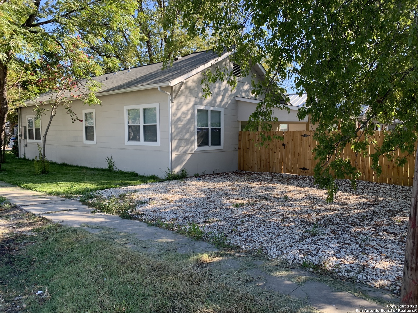 2122 San Luis Street San Antonio TX 78207