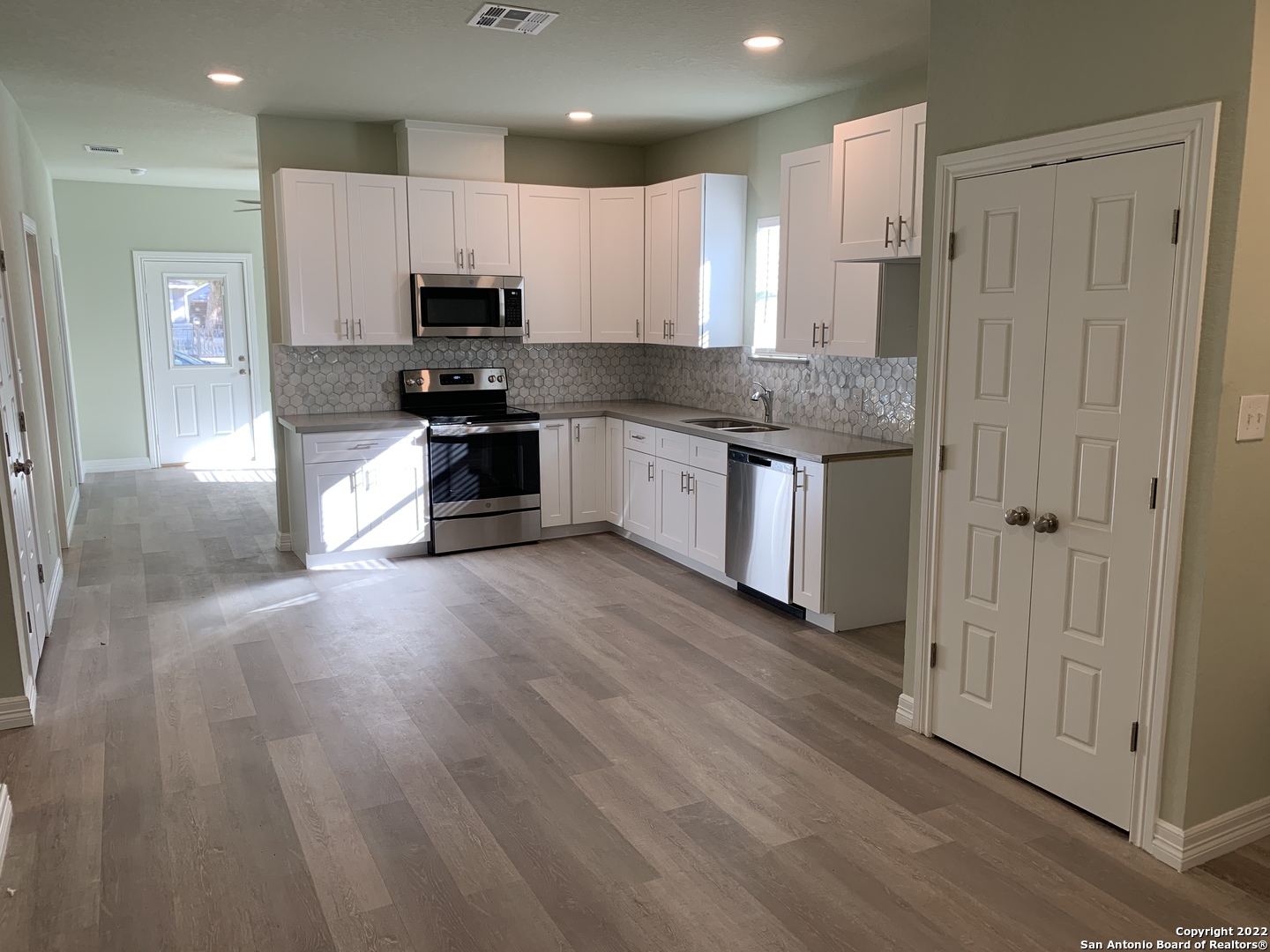 2122 San Luis Street San Antonio TX 78207