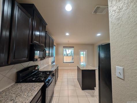 10730 Axis Crossing San Antonio TX 78245