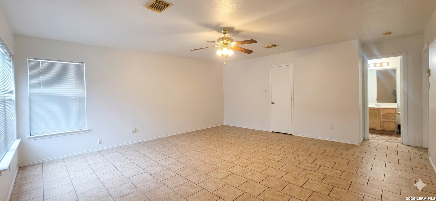 5715 Lovett Oaks San Antonio TX 78218