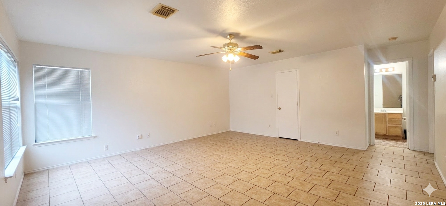 5715 Lovett Oaks San Antonio TX 78218