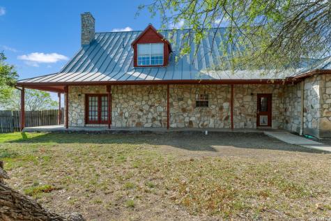 360 Private Road 4619 Castroville TX 78009