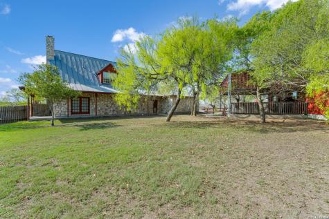 360 Private Road 4619 Castroville TX 78009