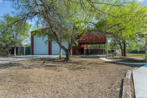 360 Private Road 4619 Castroville TX 78009