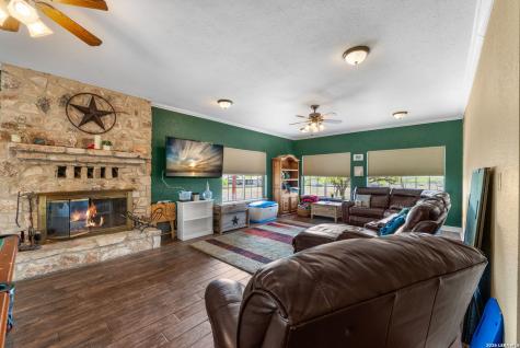 360 Private Road 4619 Castroville TX 78009