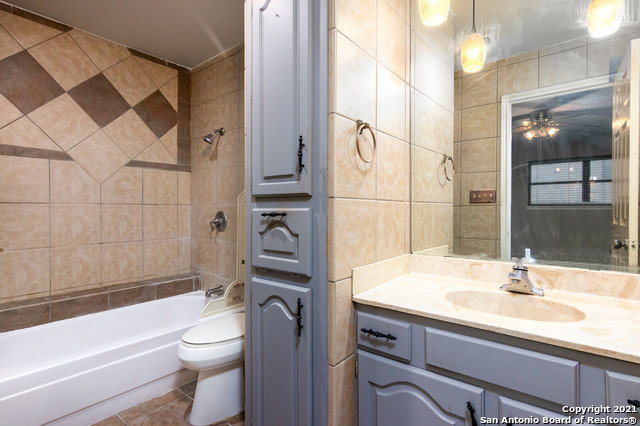 11843 Braesview San Antonio TX 78213