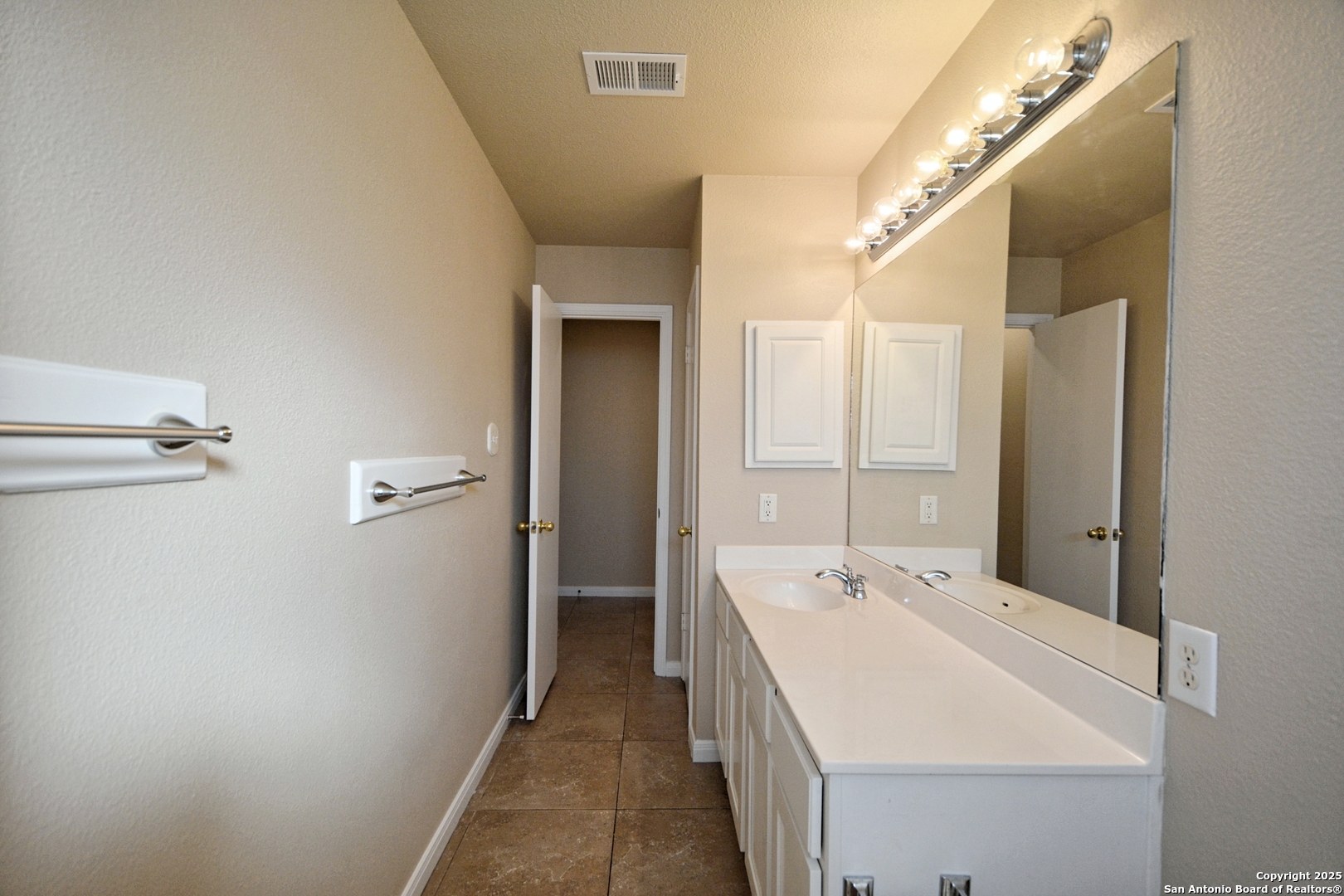 2119 Hidden Meadow New Braunfels TX 78130