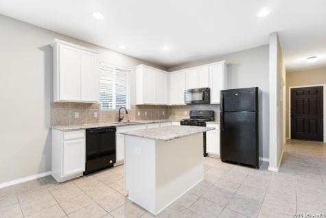 1443 Kedros San Antonio TX 78245