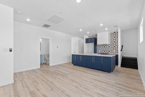 106 Bank Street San Antonio TX 78204
