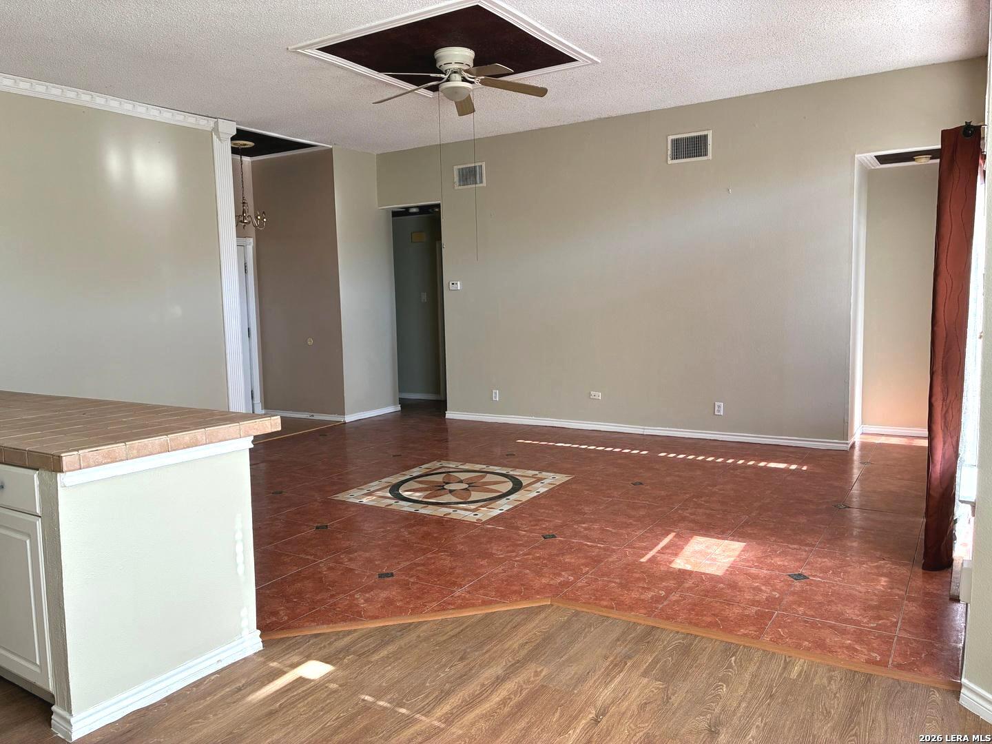 7114 E Elm Trail San Antonio TX 78244