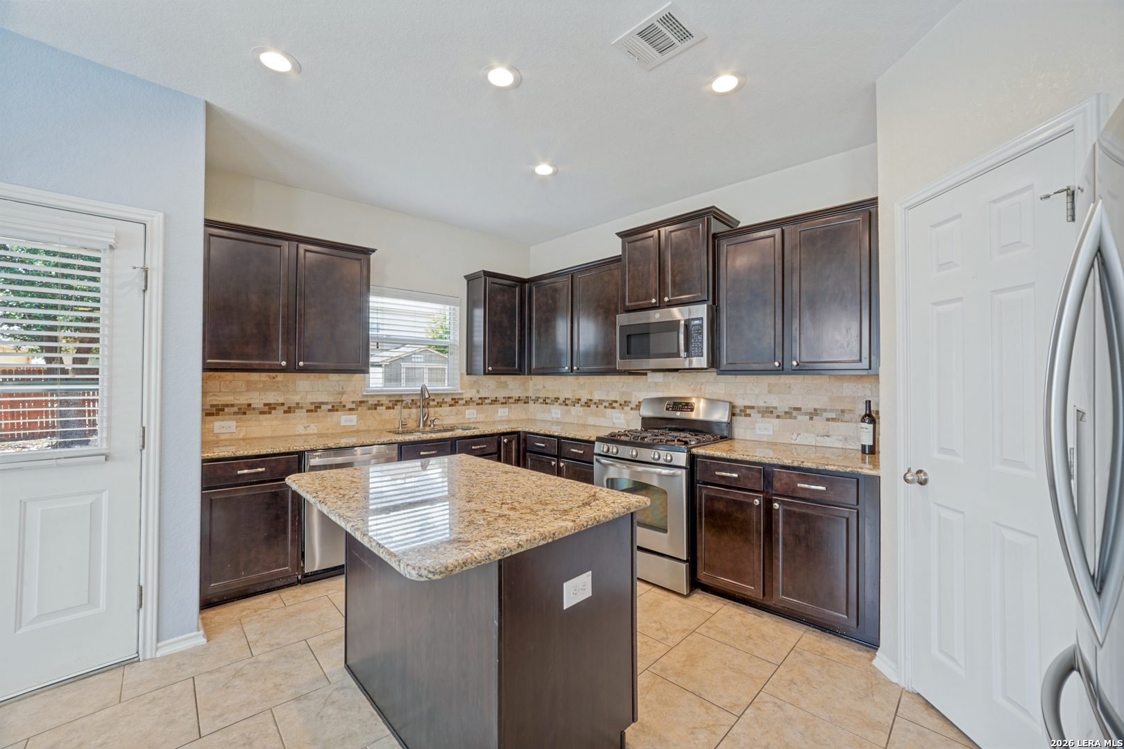 9015 Dusty Run San Antonio TX 78254