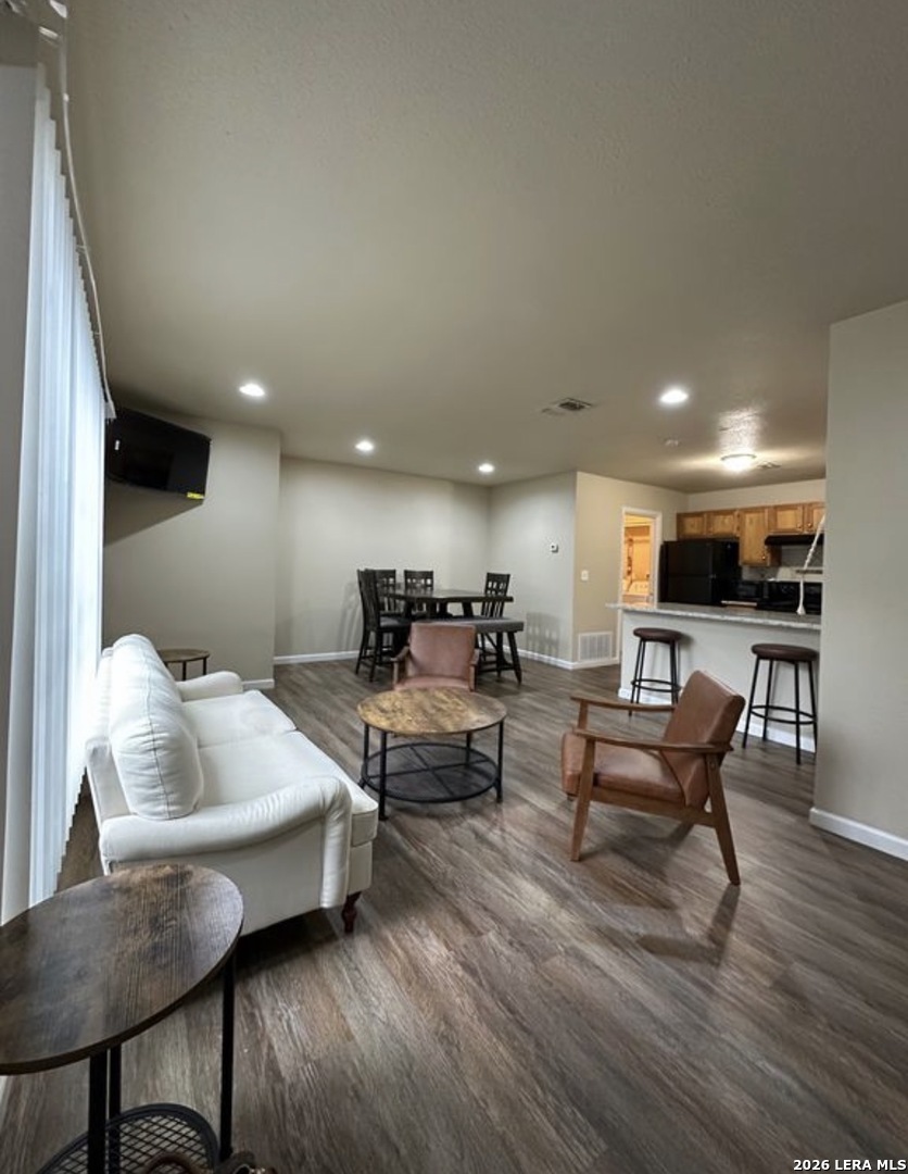 7234 Coral Springs San Antonio TX 78250