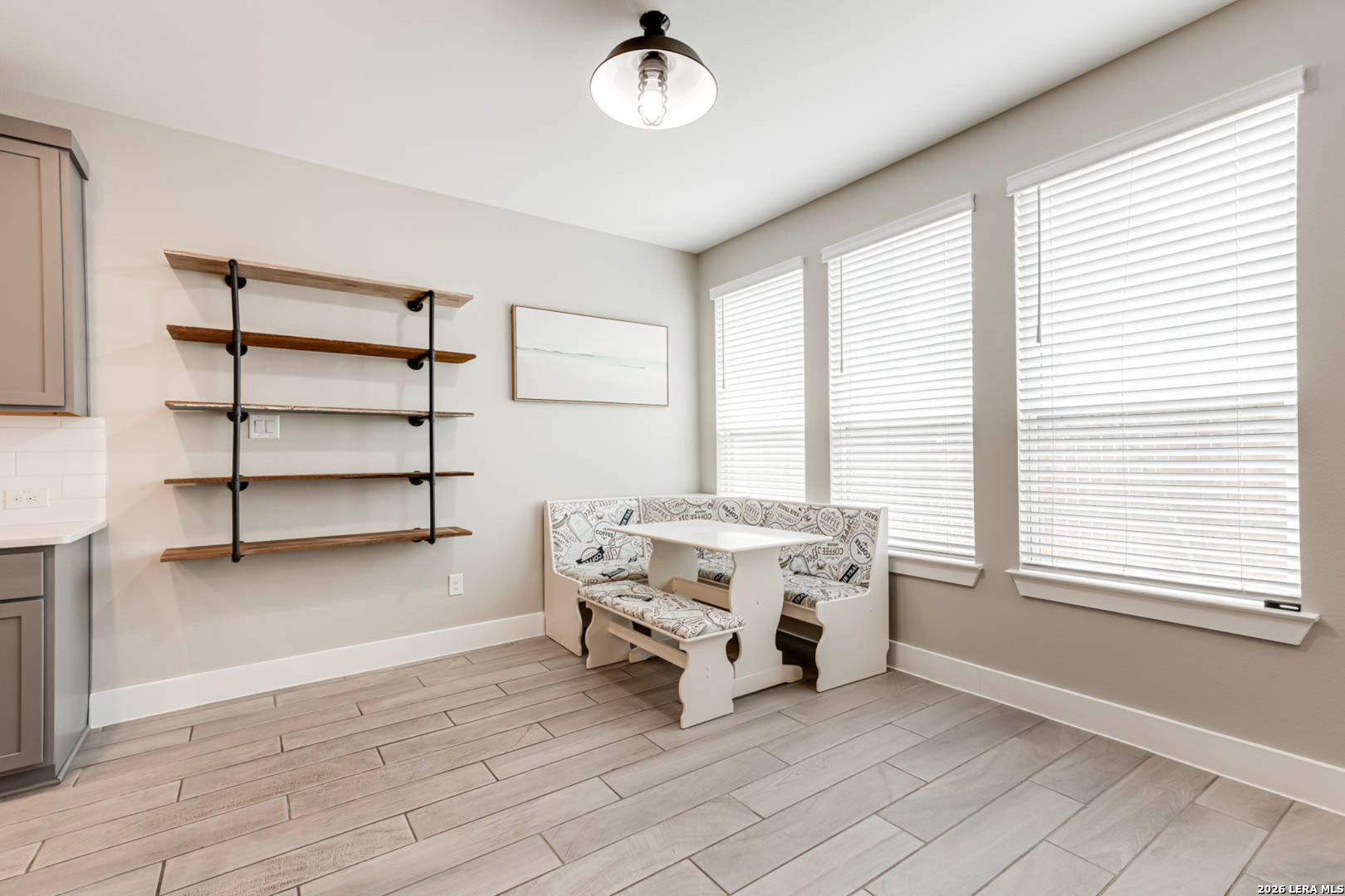 1426 E Sandalwood San Antonio TX 78209