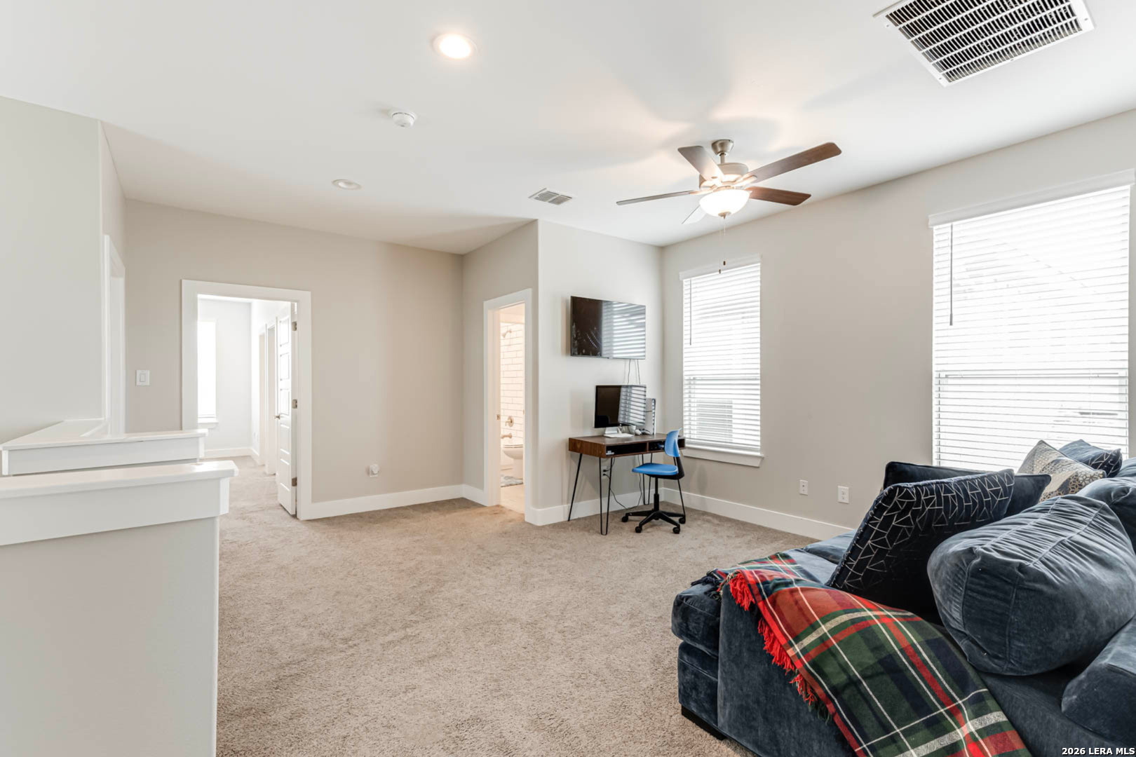 1426 E Sandalwood San Antonio TX 78209