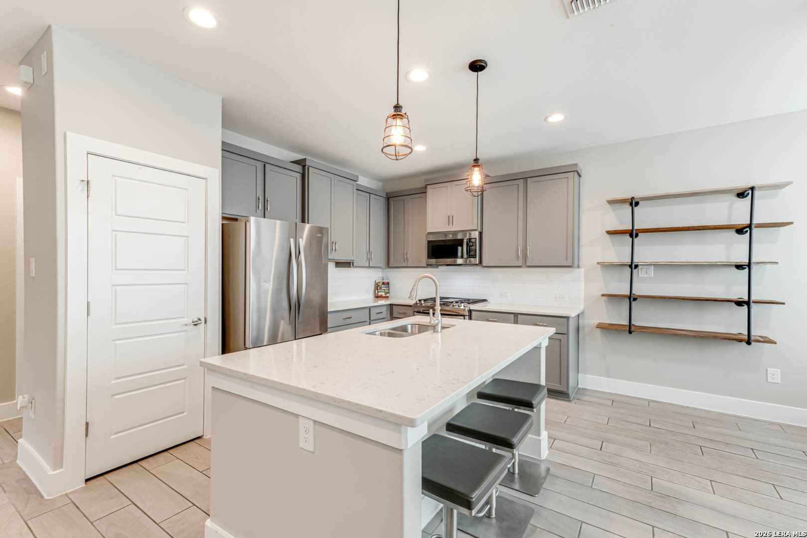 1426 E Sandalwood San Antonio TX 78209