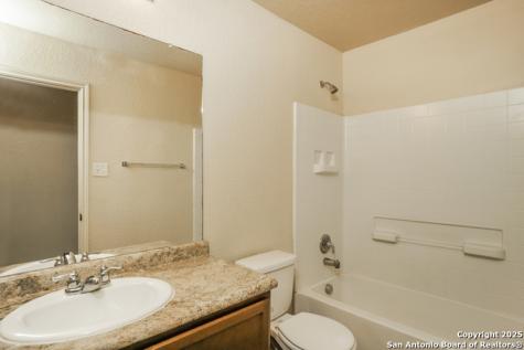 8938 Ashley Wilkes San Antonio TX 78221