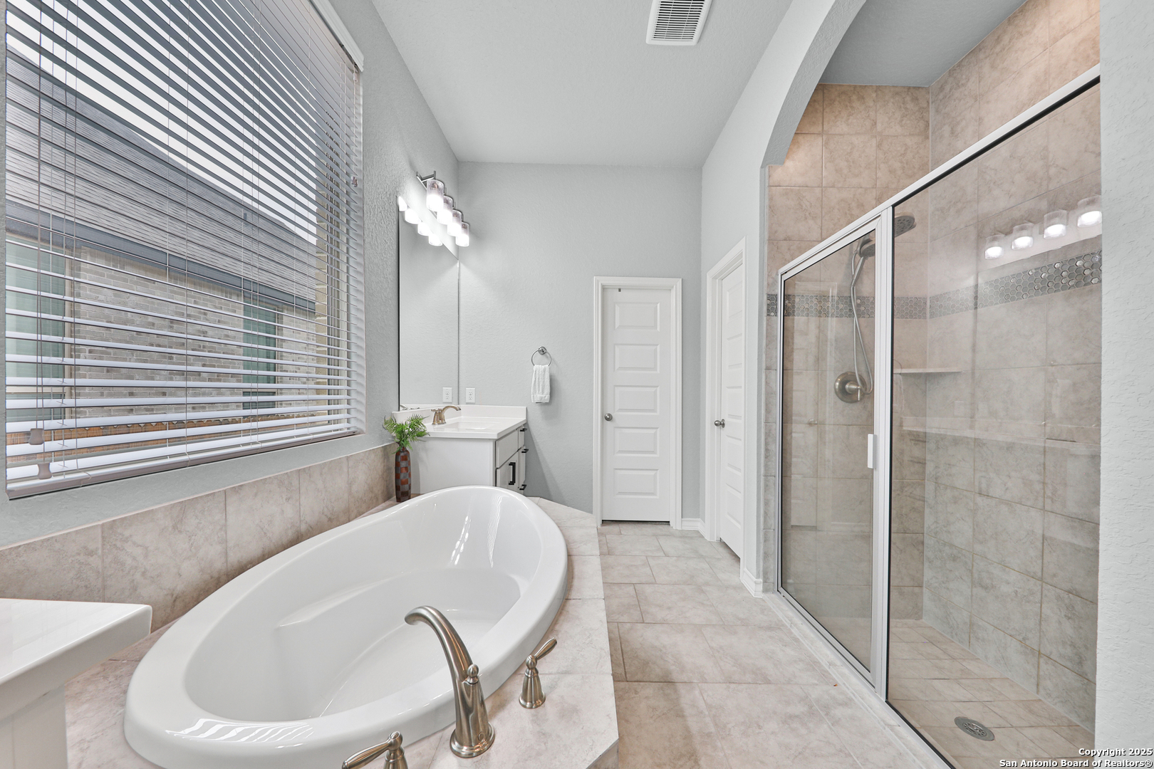 12424 Upton Park San Antonio TX 78253